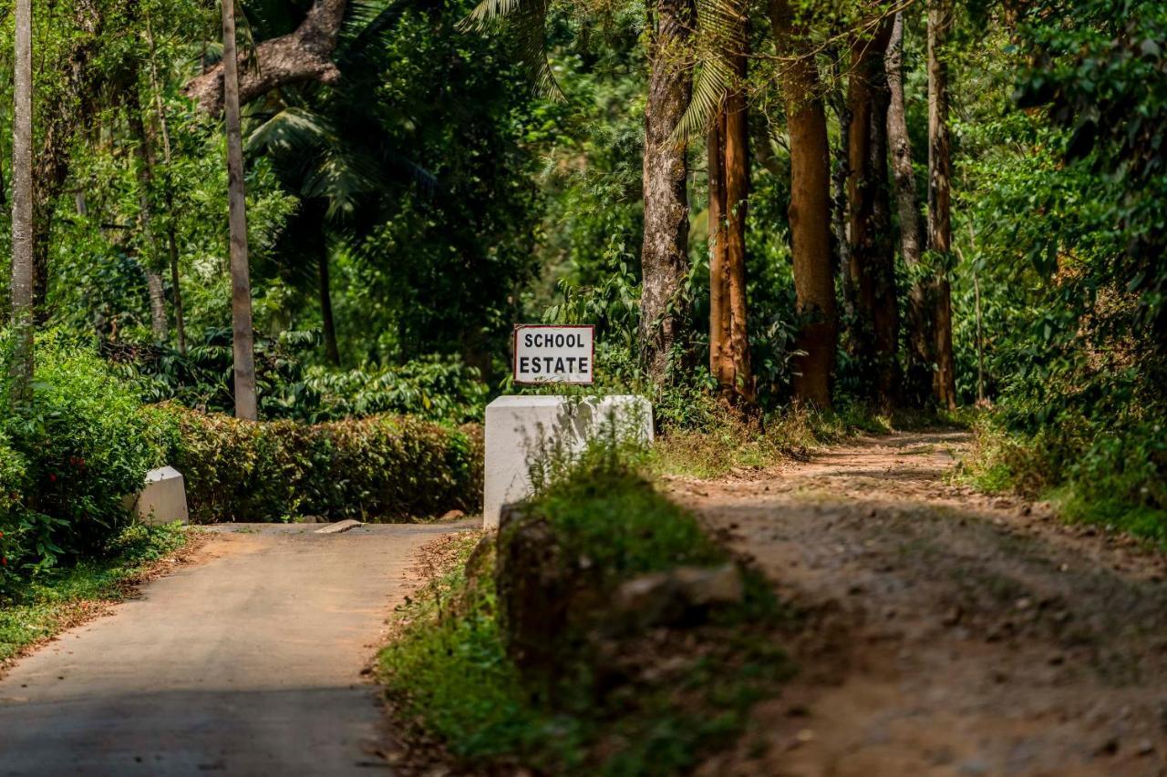 Belvilla The School Estate- Luxury Heritage Home In 200 Acres Madikeri Eksteriør billede