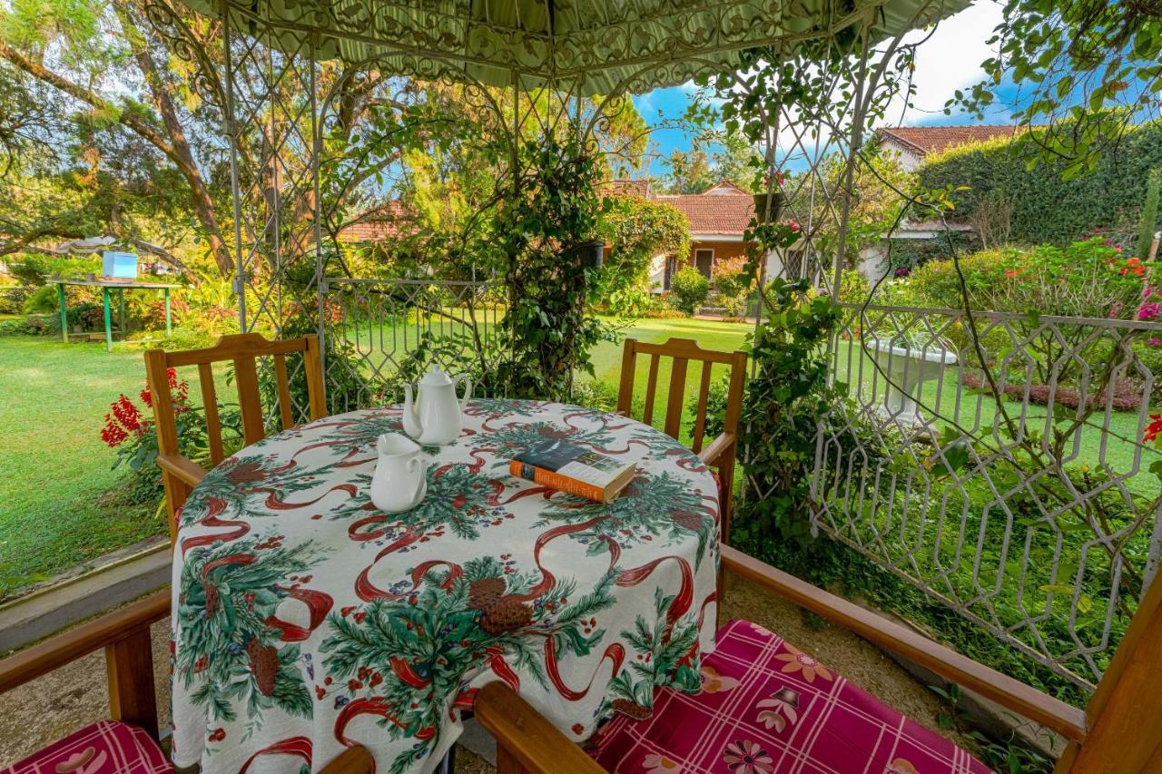 Belvilla The School Estate- Luxury Heritage Home In 200 Acres Madikeri Eksteriør billede